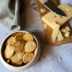 Mini cookies à l'emmental et à la fleur de sel